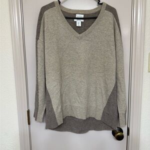 Nicole Miller 100% Cashmere V-Neck Sweater